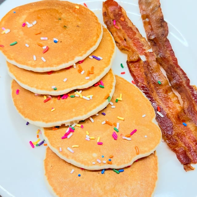 Kids Confetti Cakes.